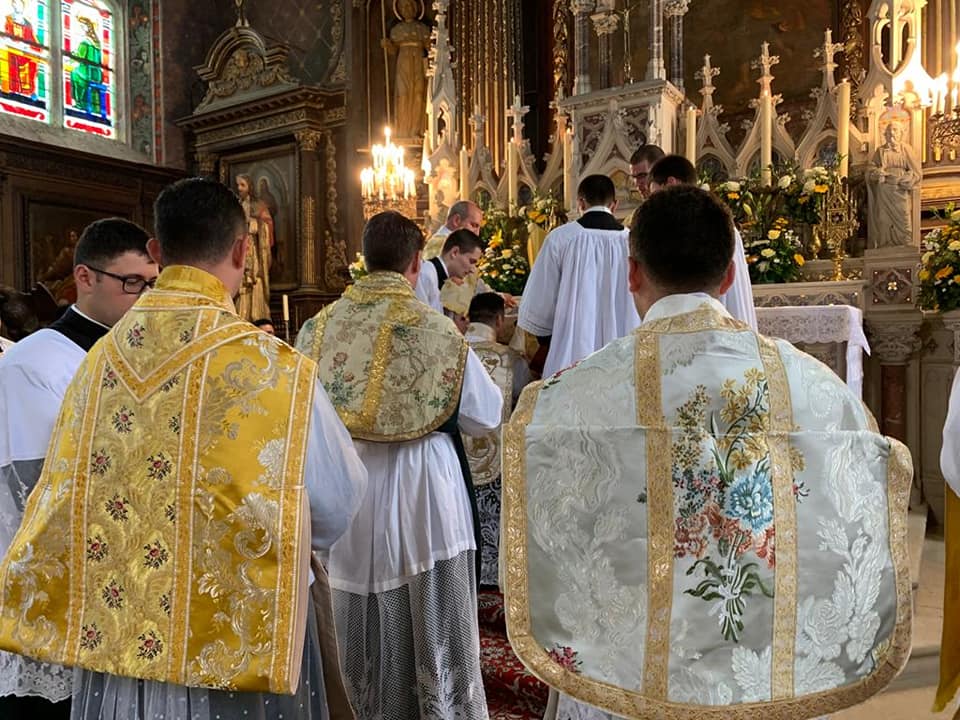 Ordinations Sacerdotales De L'Institut Du Bon Pasteur - Riposte-catholique