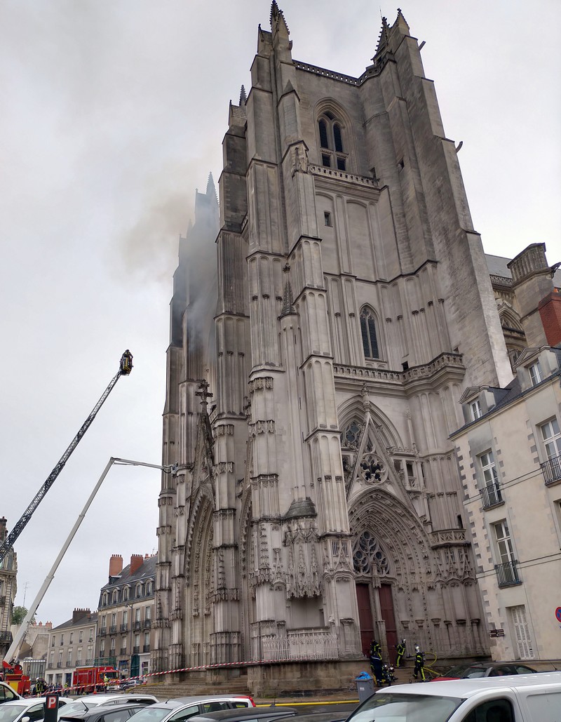 cathedrale-nantes-incendie