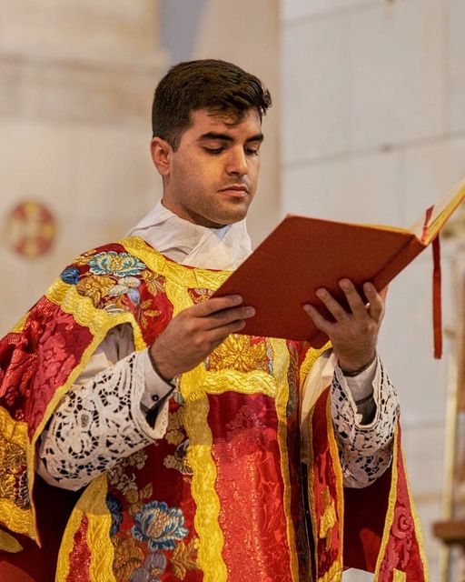 Une Ordination Sacerdotale Pour L'Institut Du Bon Pasteur - Riposte ...