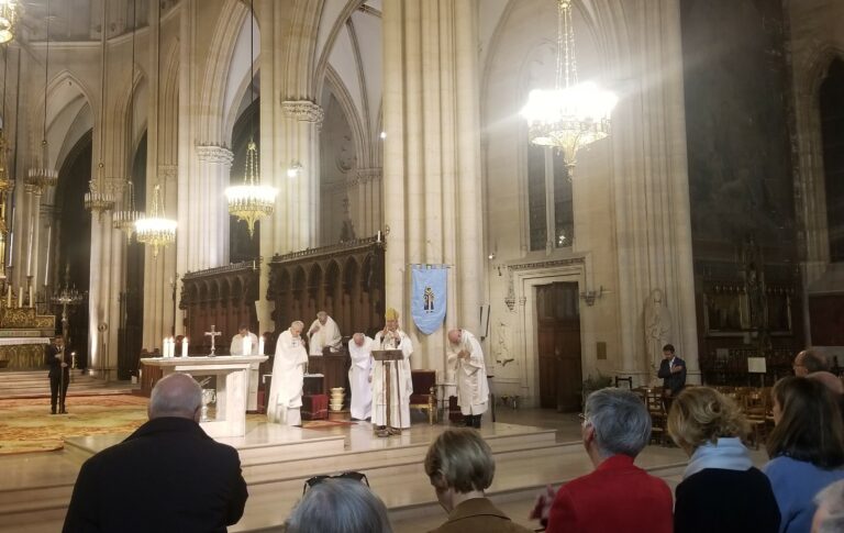 Des fidèles parisiens de la messe traditionnelle ont rencontré Mgr ...